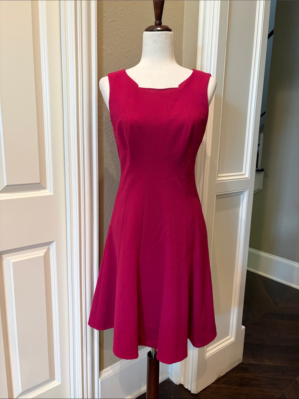 Elie Tahari Women's Fitted A-Line Dress Raspberry 6